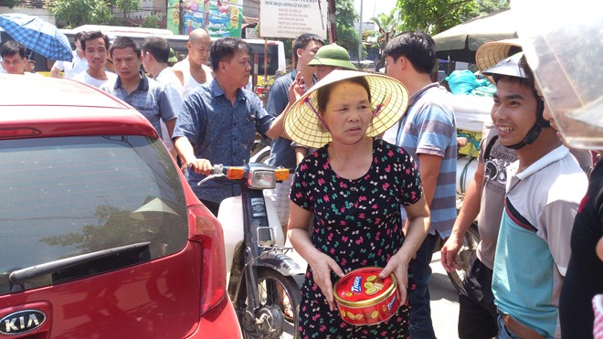 Băng trộm đi ô tô bị bắt vì tàu hỏa chặn đường - ảnh 4
